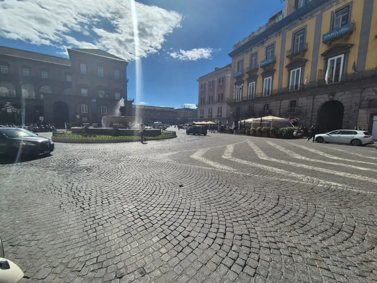 Negozio in vendita, Piazza Trieste E Trento, Napoli - Planimetria 1