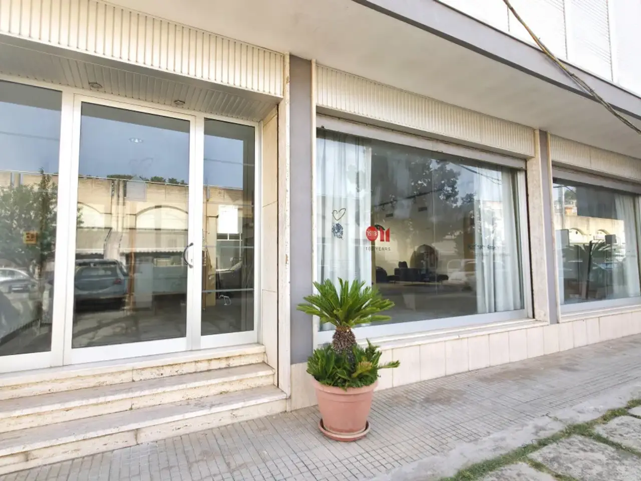 Negozio in Viale John Fitzgerald Kennedy N. 96 Piano T, Montescaglioso, {3} - Foto 1