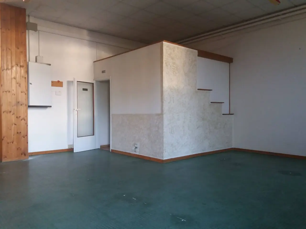 Esercizio commerciale in di Vittorio 35, San Giuliano Terme, {3} - Foto 2