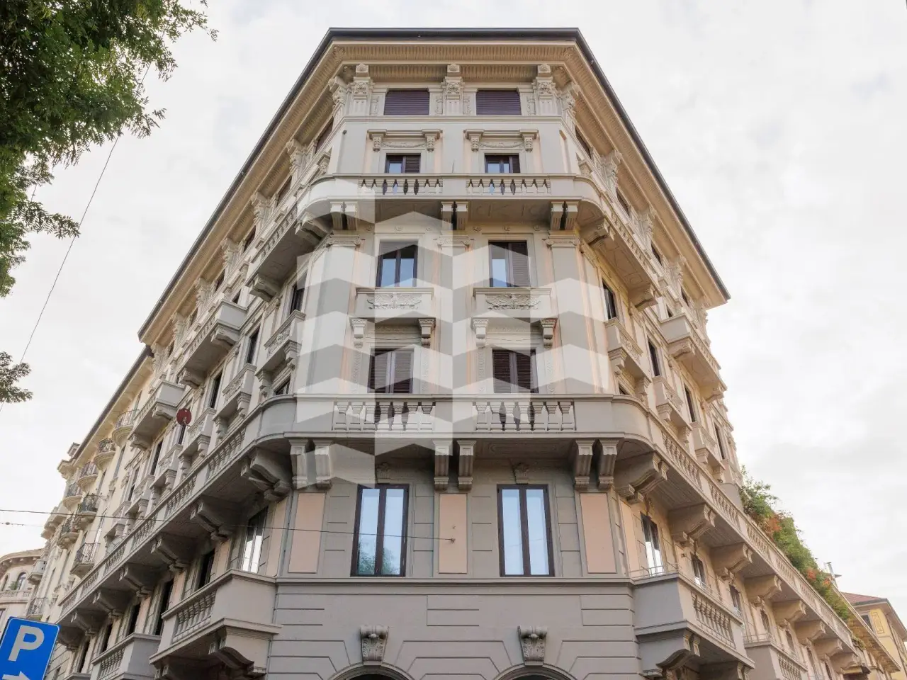 Negozio in Viale Montello 10, Milano, {3} - Foto 2