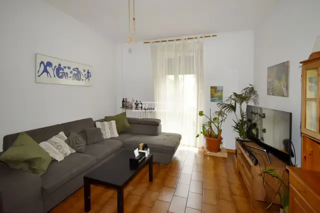 4-room flat, Buccinasco - Photo 1