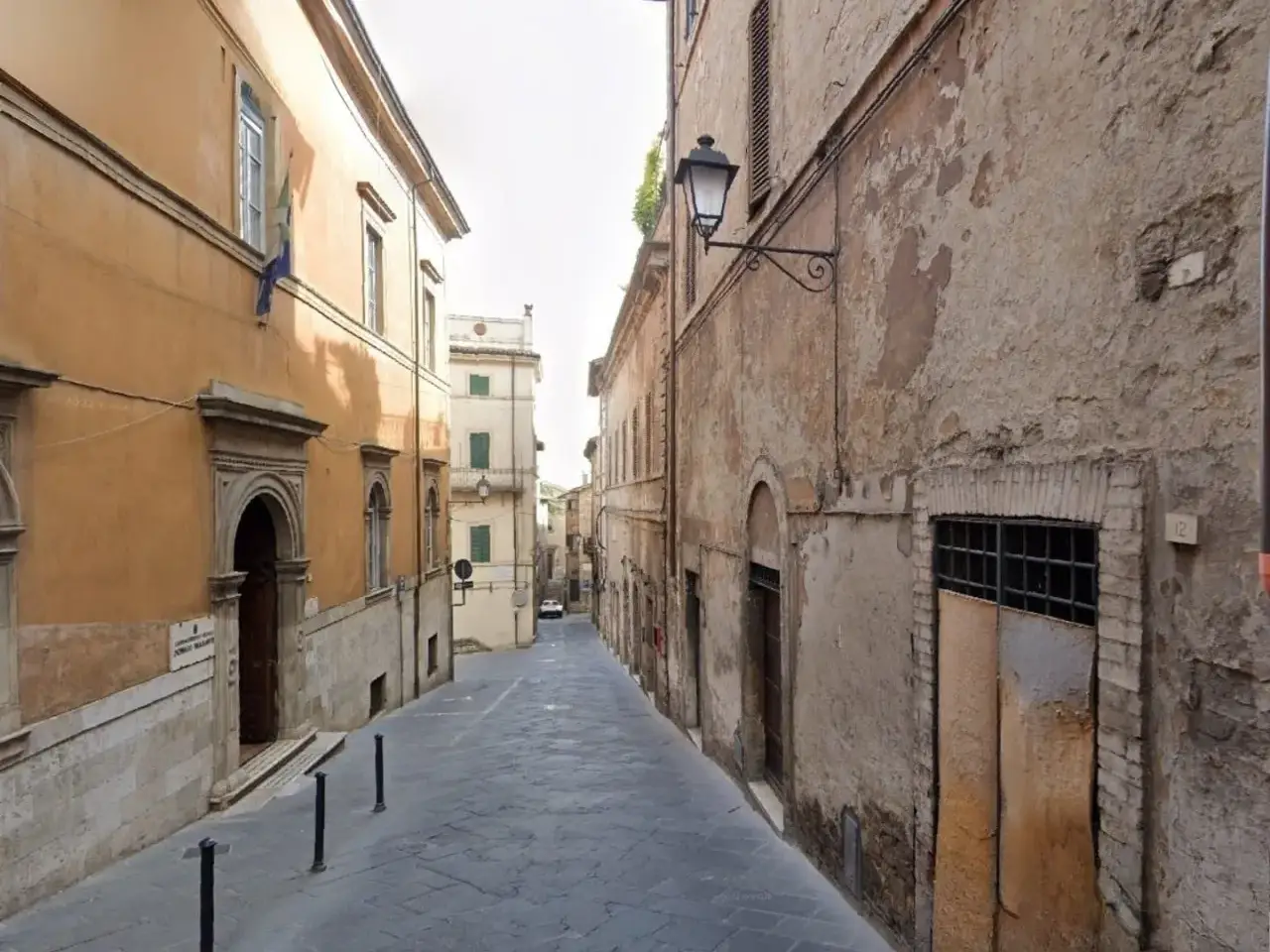 Negozio in Via Roma, 12, Todi, {3} - Foto 1