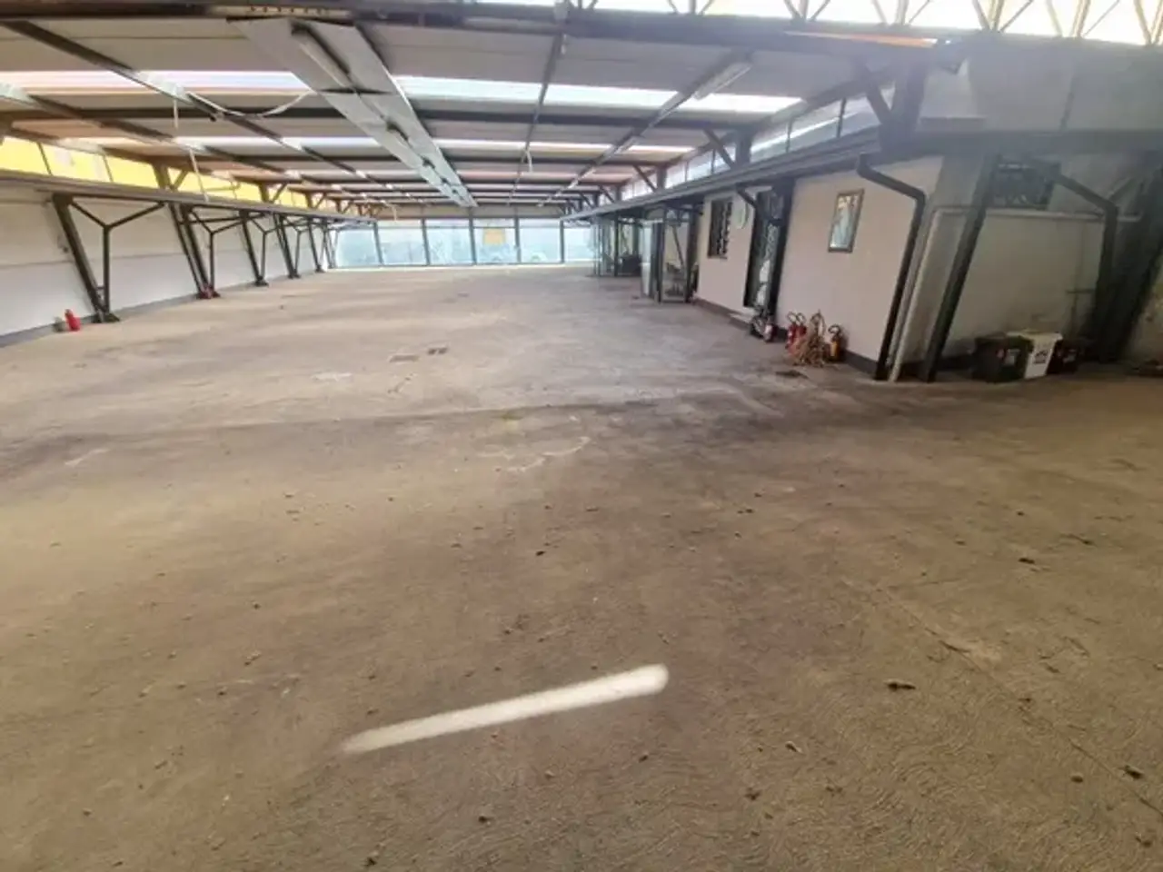 Negozio in Strada Provinciale di Caserta, Napoli, {3} - Foto 1