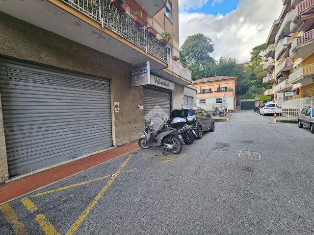 Warehouse in Via Tassara, Rapallo - Photo 1