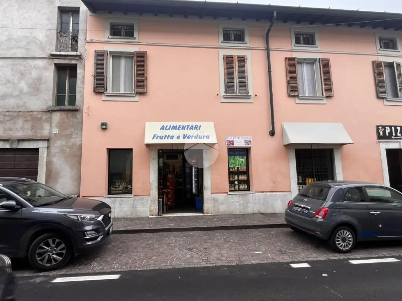 Negozio in Corso Giuseppe Garibaldi 26, Lonato, {3} - Foto 1