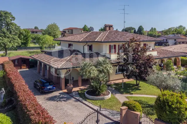 Villa bifamiliare in vendita, Via Antonio Gramsci 6, Chions - Foto 1