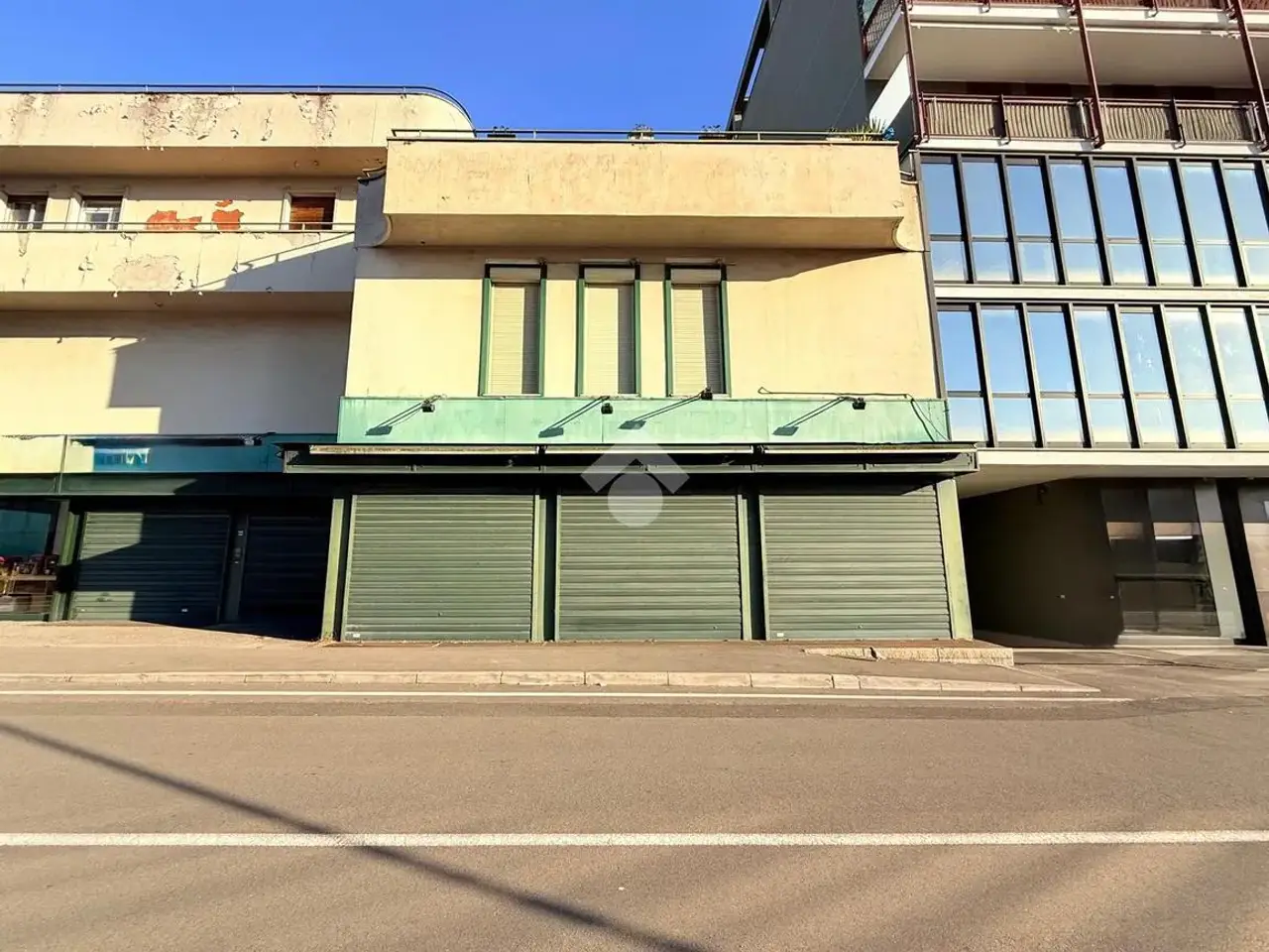 Negozio in Via Bramante da Urbino 4, Lissone, {3} - Foto 1