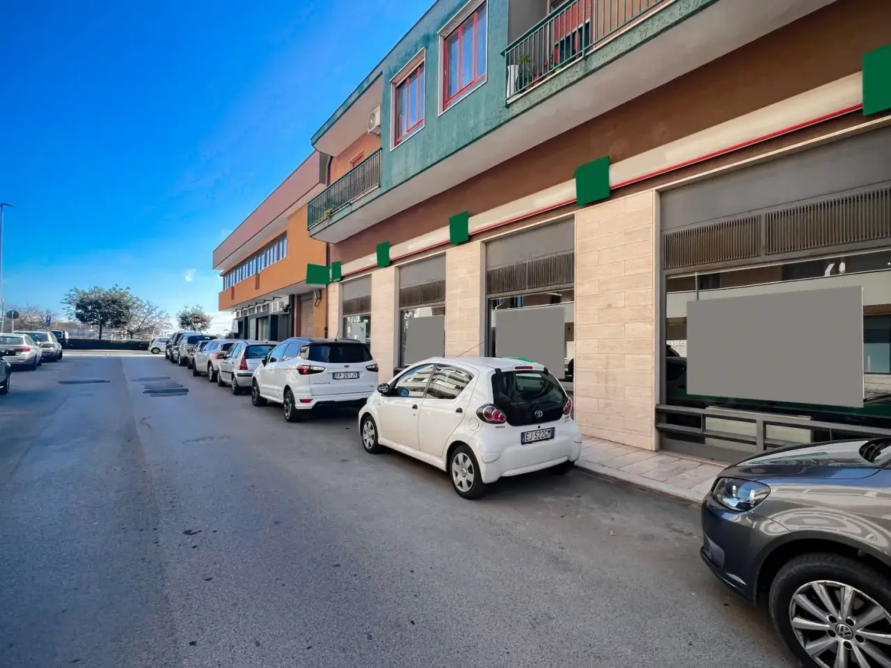 Locale commerciale in Viale Cavalieri di Malta, Putignano, Putignano, {3} - Foto 2