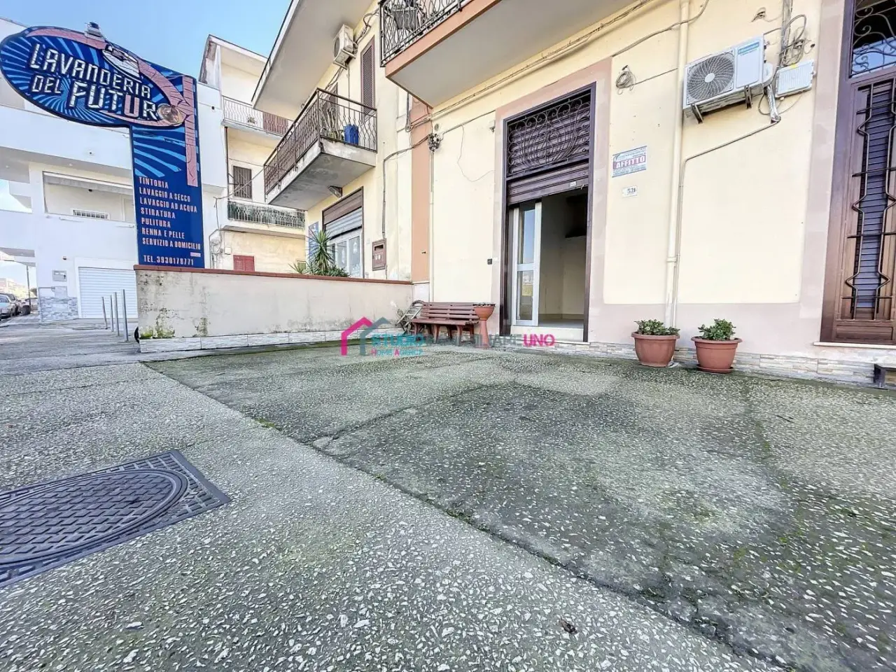 Locale commerciale in Via San Massimo Nola, Napoli, Nola, {3} - Foto 1