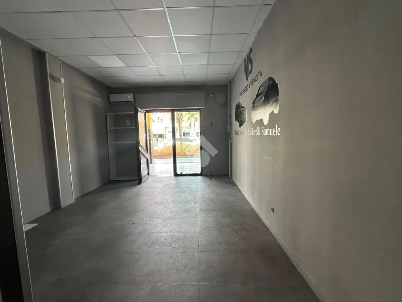 Negozio in Corso Europa 180, Melito Di Napoli, {3} - Foto 2