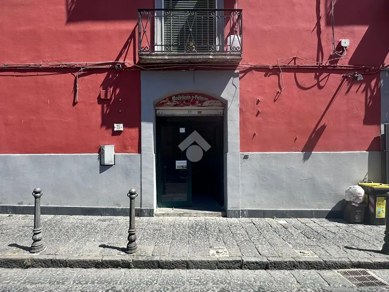 Negozio in Via Bosco di Capodimonte 59, Napoli, {3} - Foto 1