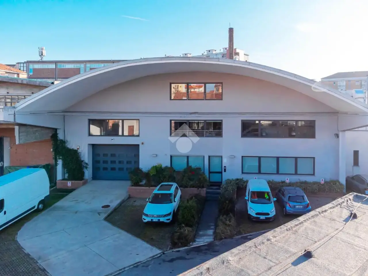 Palazzina commerciale in Via ChambéRy 93, Torino, {3} - Foto 1