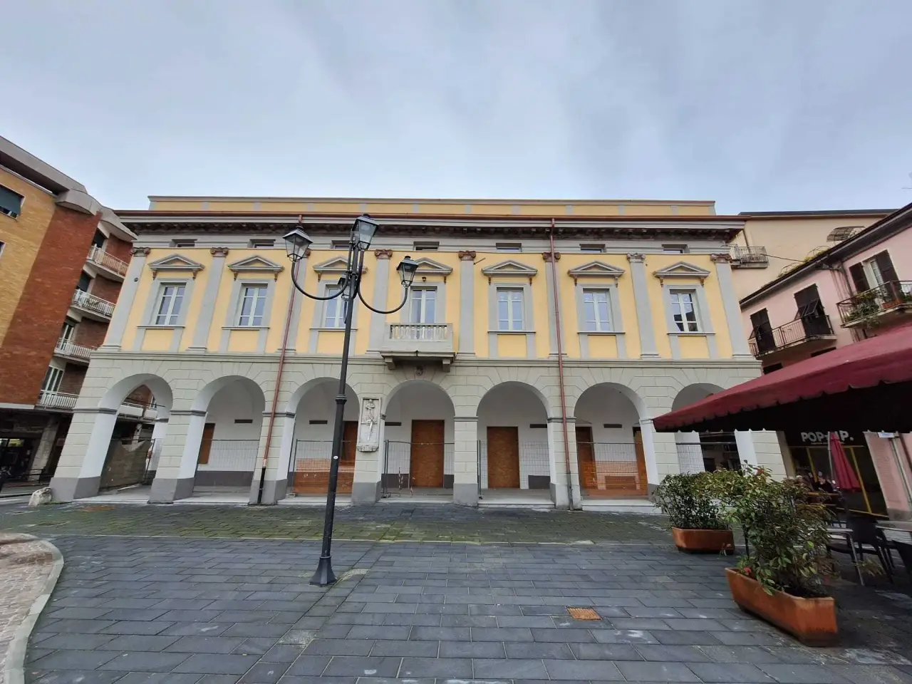 Negozio in Piazza San Giorgio, Sarzana, {3} - Foto 1