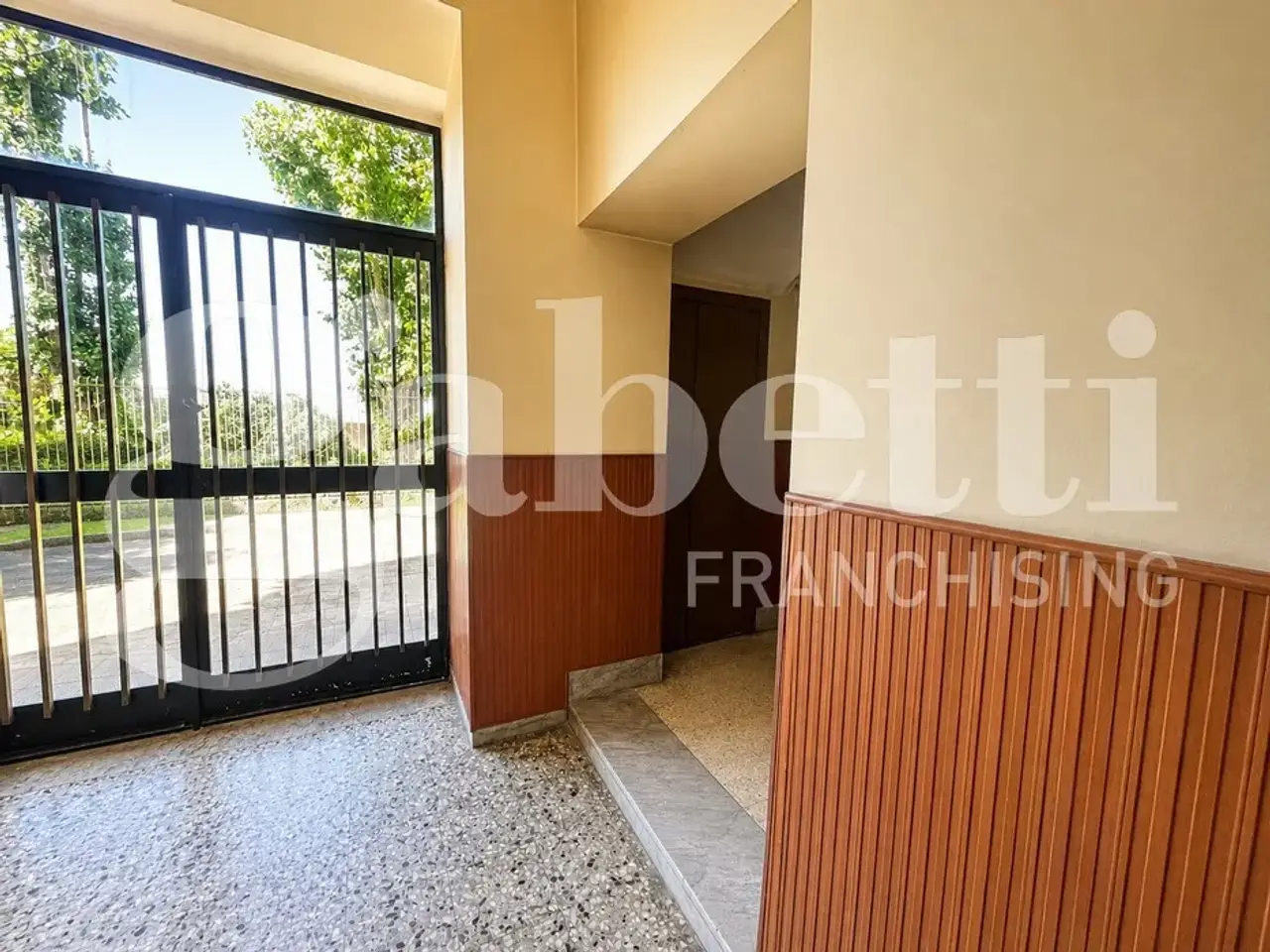 Magazzino in Corso Europa 181, Marano Di Napoli, {3} - Foto 2