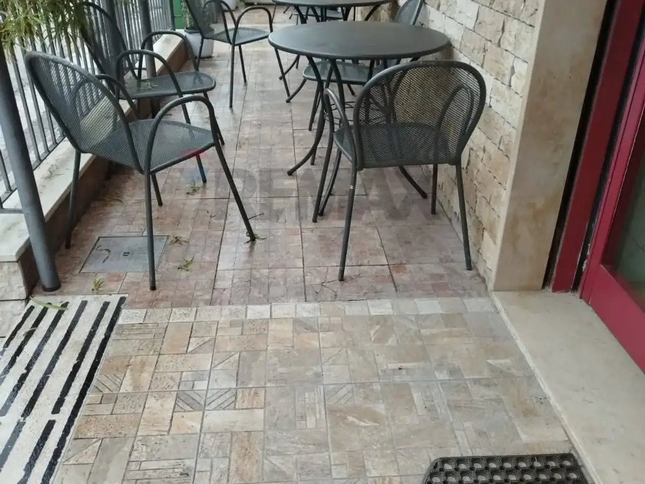 Esercizio commerciale in , Piedimonte San Germano, {3} - Foto 1