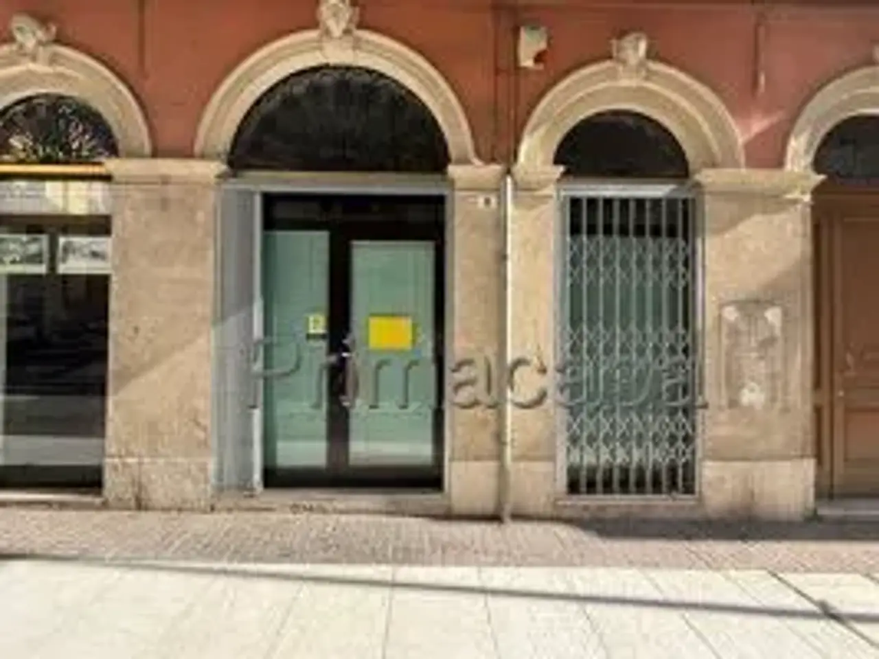 Negozio in Via Minghetti 8, Legnago, {3} - Foto 2