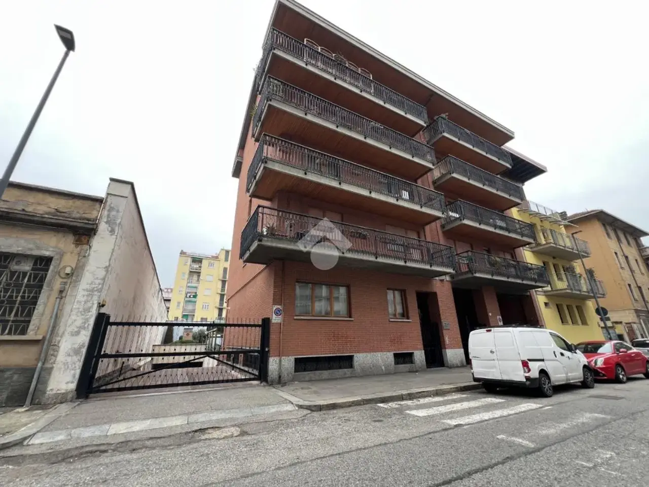 Magazzino in Via Saorgio 44, Torino, {3} - Foto 1