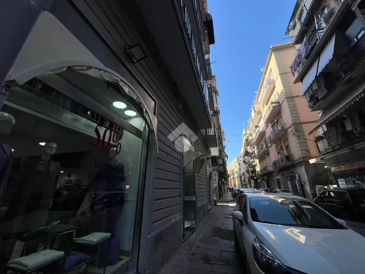 Negozio in Via Giacomo Savarese, Napoli, {3} - Foto 2