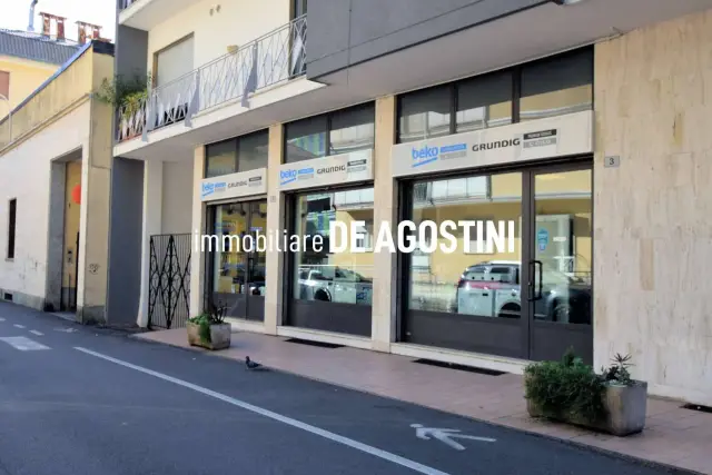 Geschäft in Via Giacomo Ponti 1, Arona - Foto 1