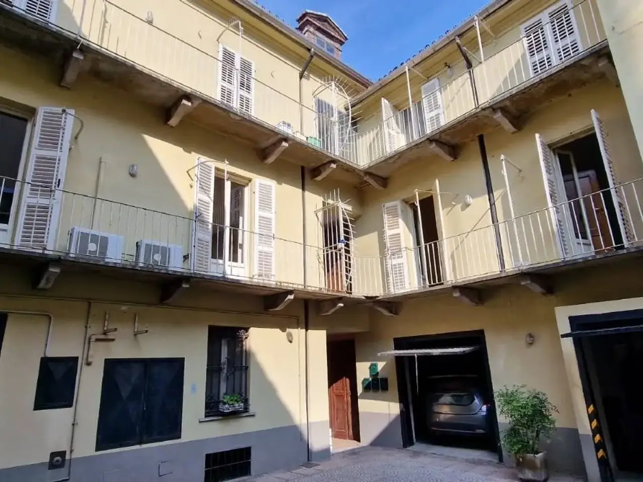 Palazzina commerciale in Via Bergamo, Alessandria, {3} - Foto 1
