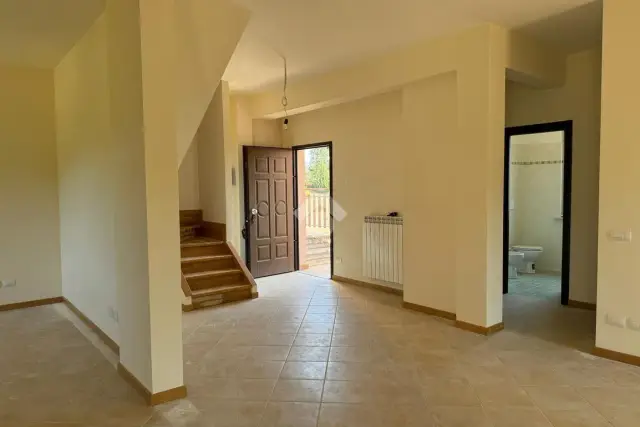 Quadrilocale in Via degli Abeti 44, Colleferro - Foto 1