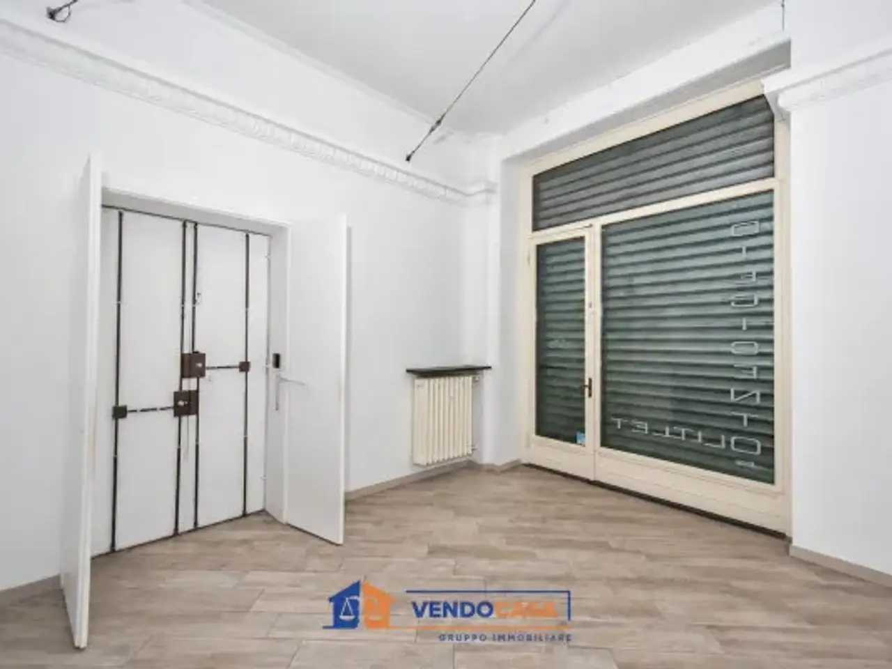 Negozio in Via Giovanni Botero 19, Torino, {3} - Foto 2