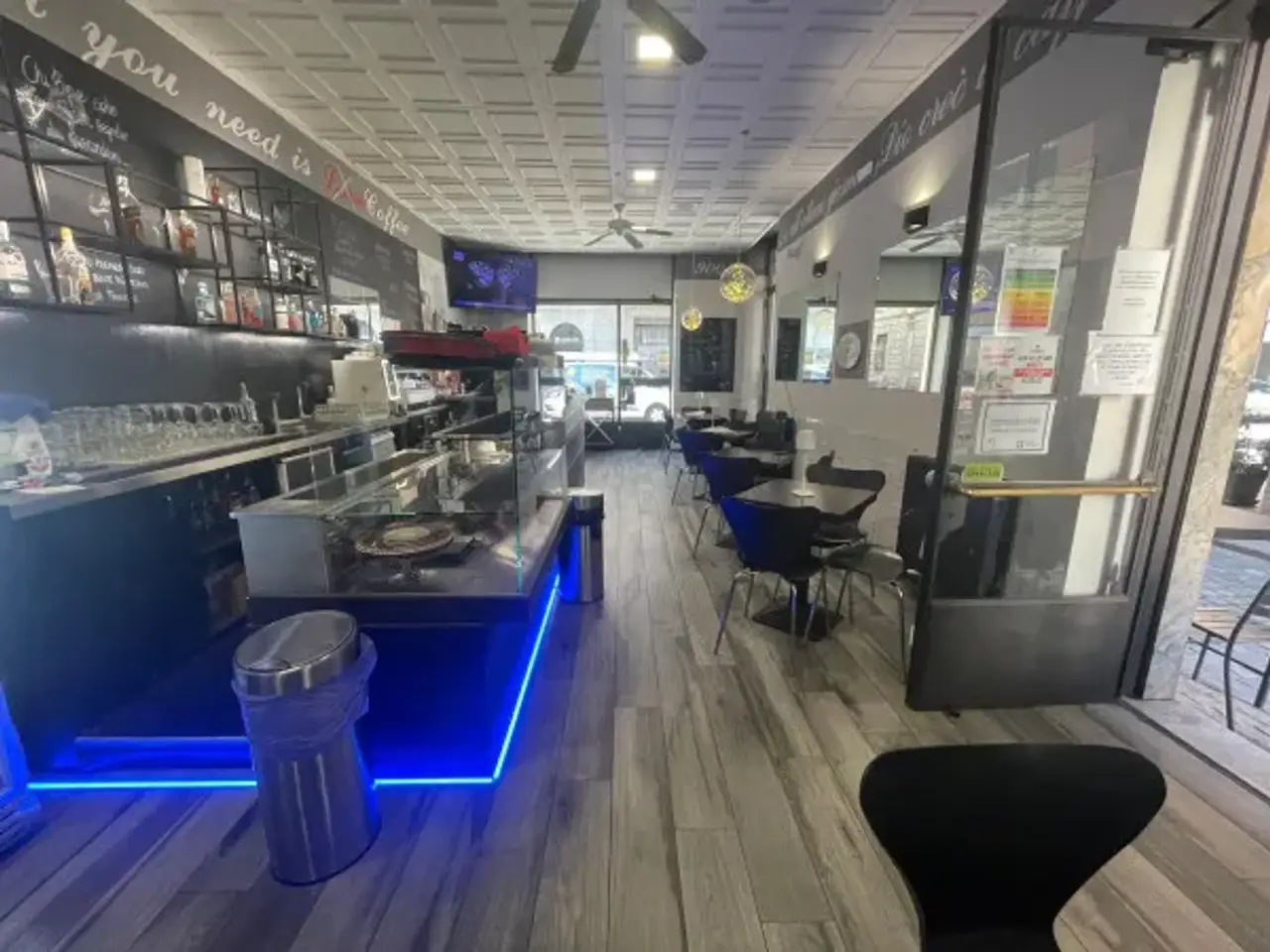 Bar in Via Montebello 12, Busto Arsizio, {3} - Foto 1