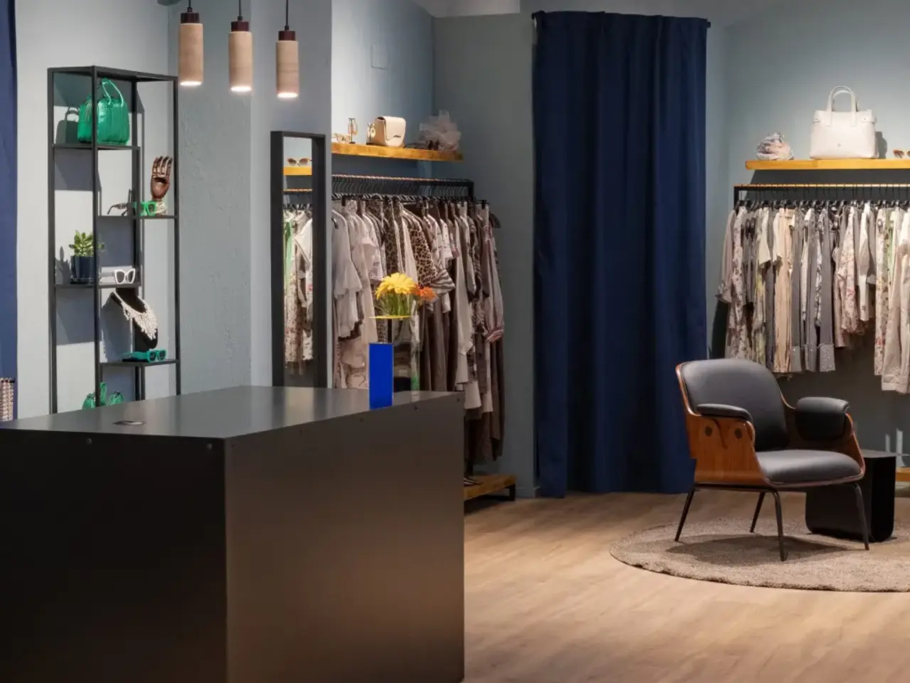 Esercizio commerciale in Via Ferruccio Valobra, Carmagnola, {3} - Planimetria 1