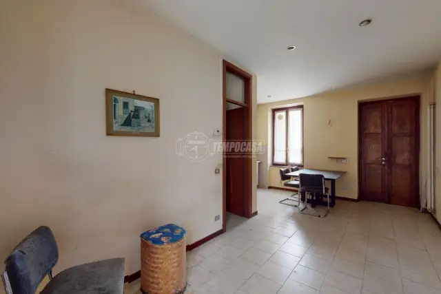 One-room flat in Via Federico Confalonieri 13, Carate Brianza - Photo 1