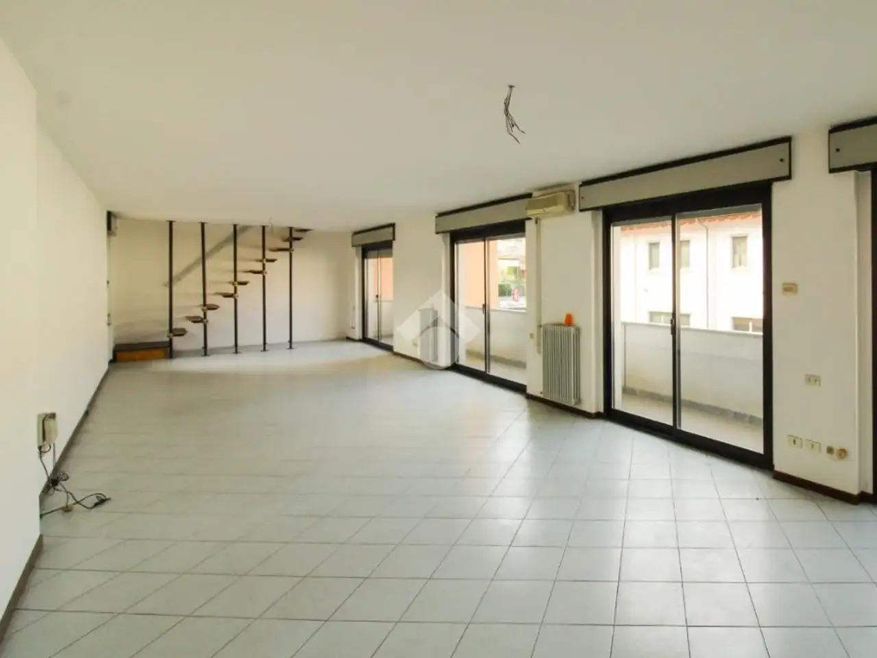 Ufficio in Via Gianbattista Moroni 1, Bergamo, {3} - Foto 1