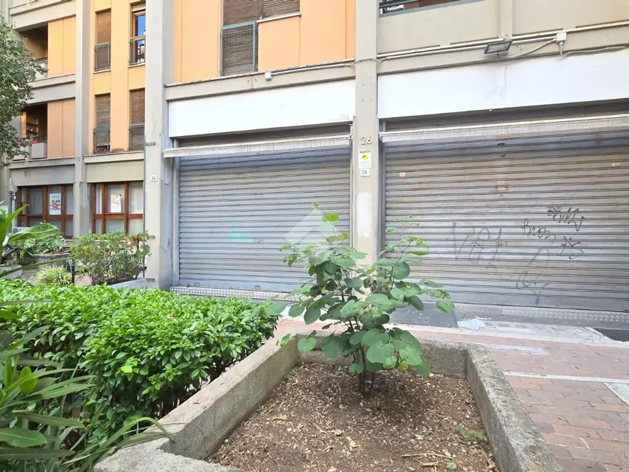 Negozio in Via Galileo Galilei 24, Palermo, {3} - Foto 1