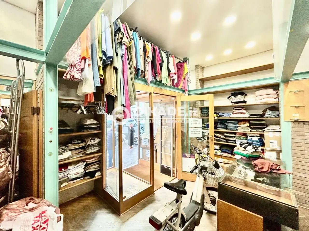 Negozio in Via Francesco Cocco Ortu 7, Cagliari, {3} - Foto 2