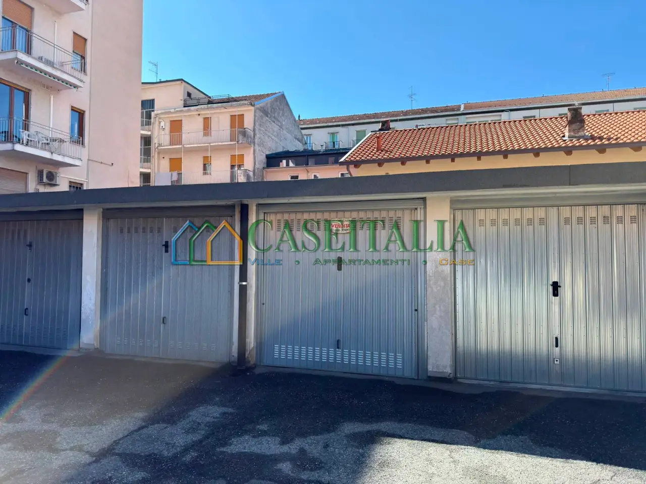 Parcheggio chiuso in , Ivrea, {3} - Foto 1