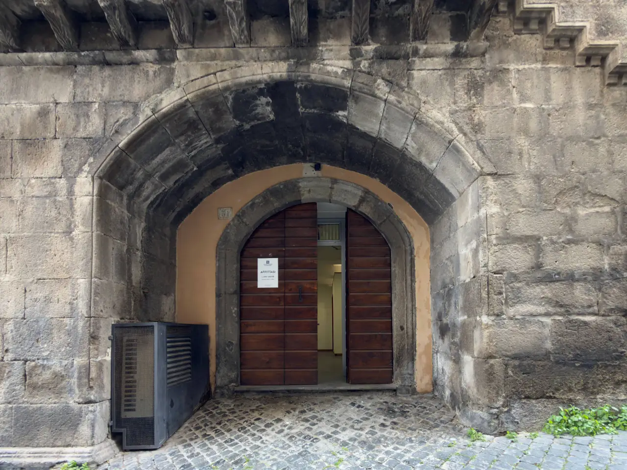 Negozio in Via Calabresi 31, Viterbo, {3} - Foto 2