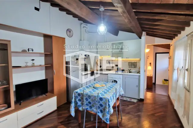 2-room flat in Via Terrazzini, Livorno - Photo 1