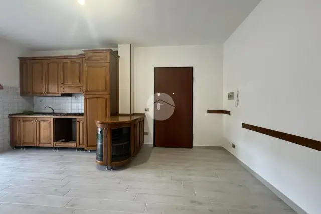 3-room flat in Via Antonio Gramsci 00, Monterotondo - Photo 1