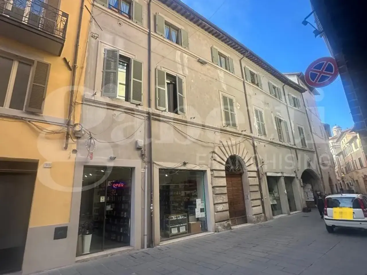Ufficio in Via Garibaldi , Foligno, {3} - Foto 1
