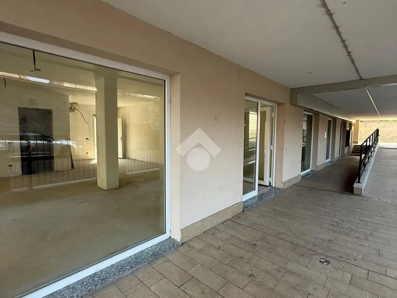 Negozio in Via Goffredo Mameli 2, Arconate, {3} - Foto 1