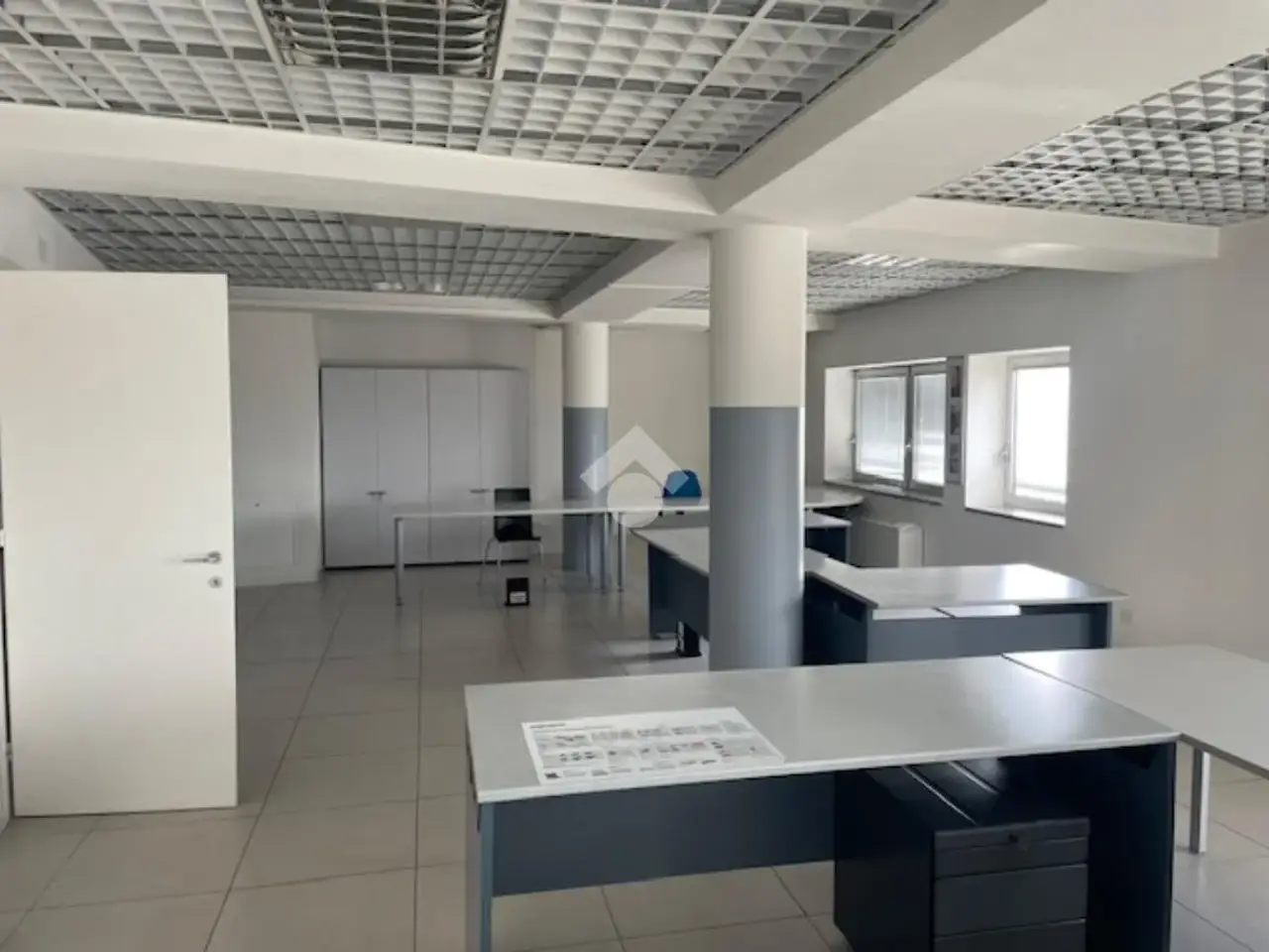 Ufficio in Via Giuseppe Parini 1, Casalecchio Di Reno, {3} - Foto 2