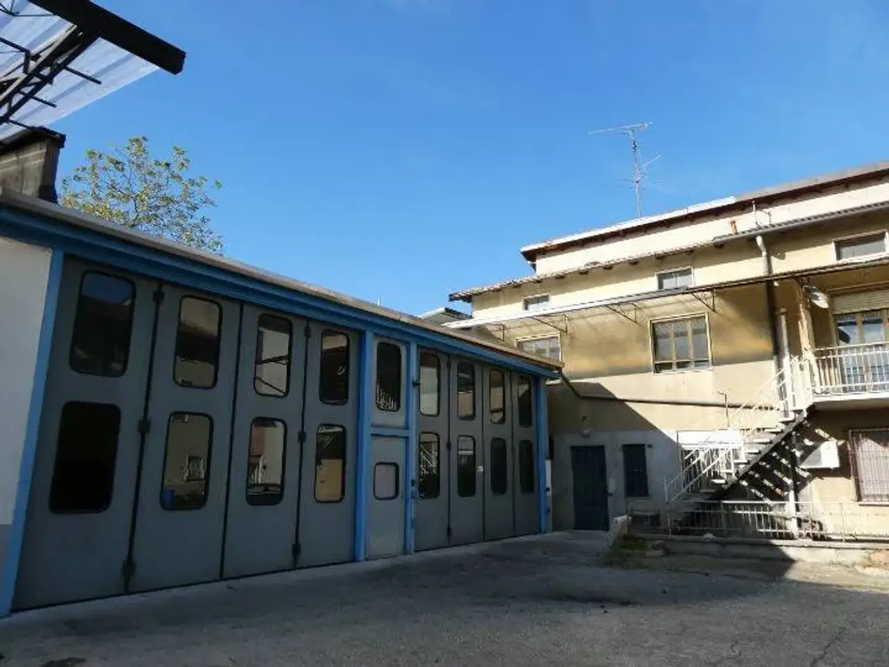 Magazzino in Via Medolago 21, Terno D'Isola, {3} - Foto 1