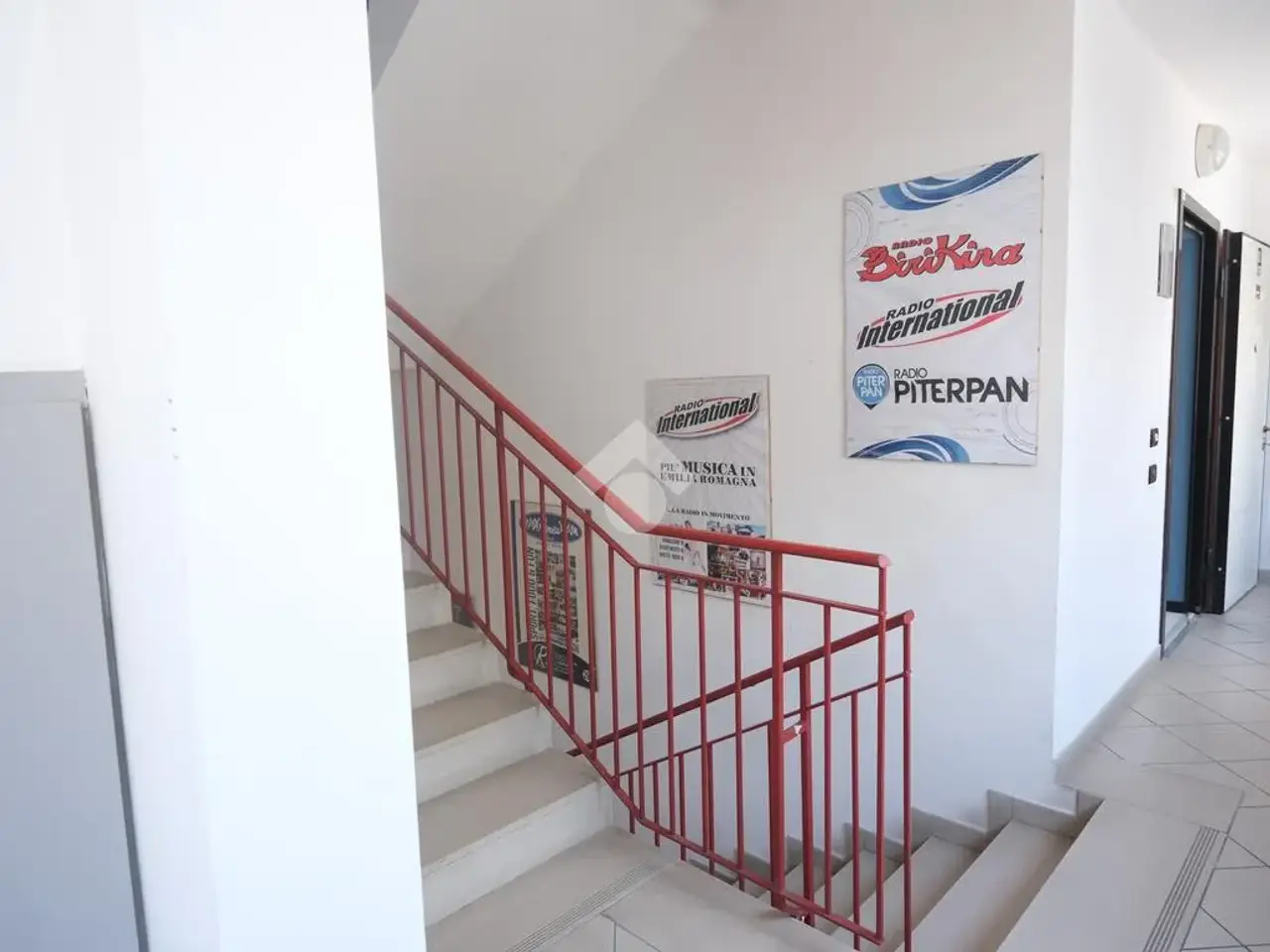 Ufficio in Viale Pietro Togliatti 27, Bologna, {3} - Foto 2