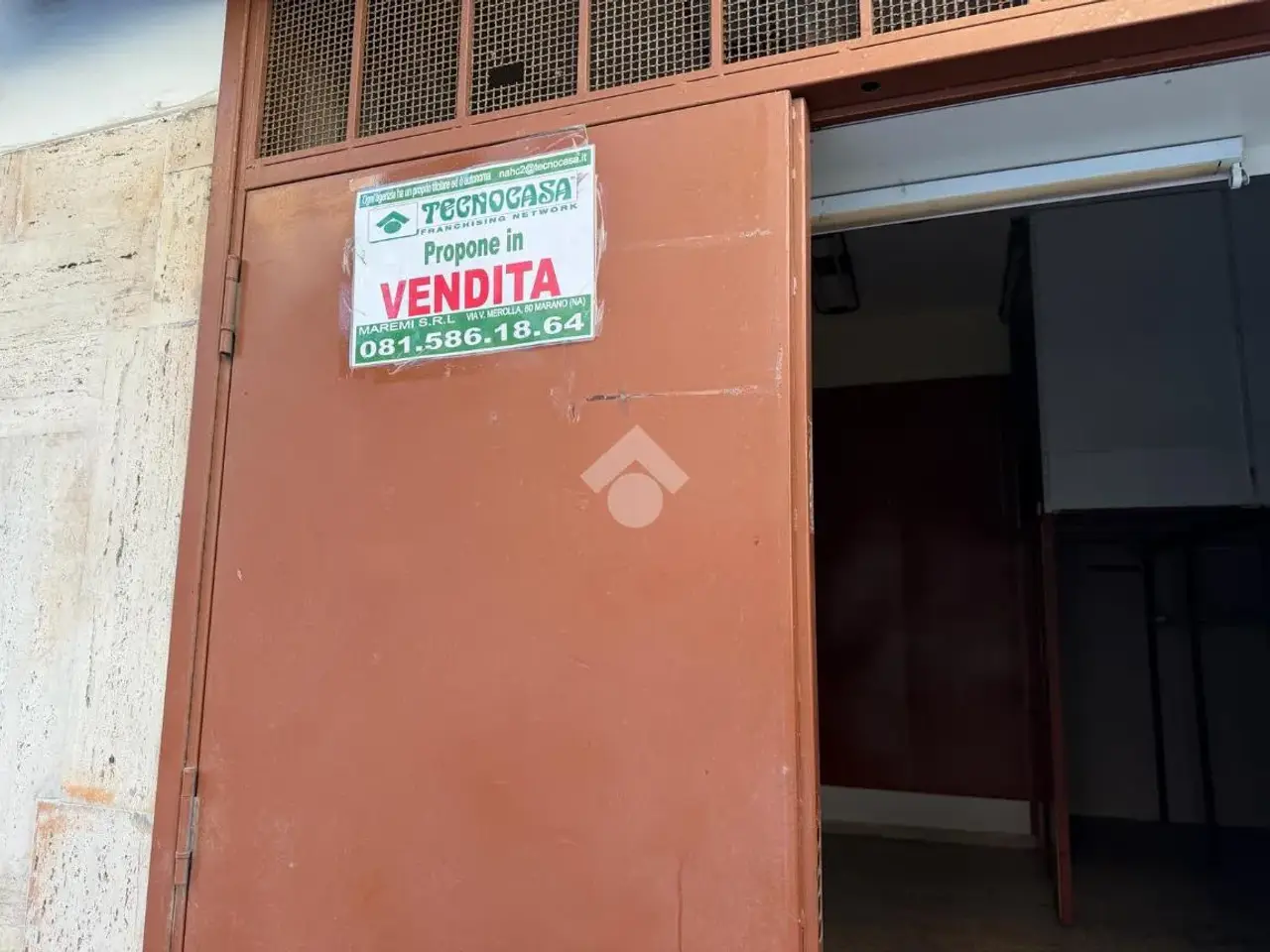 Negozio in Via Toscana 14, Marano di Napoli, {3} - Foto 1