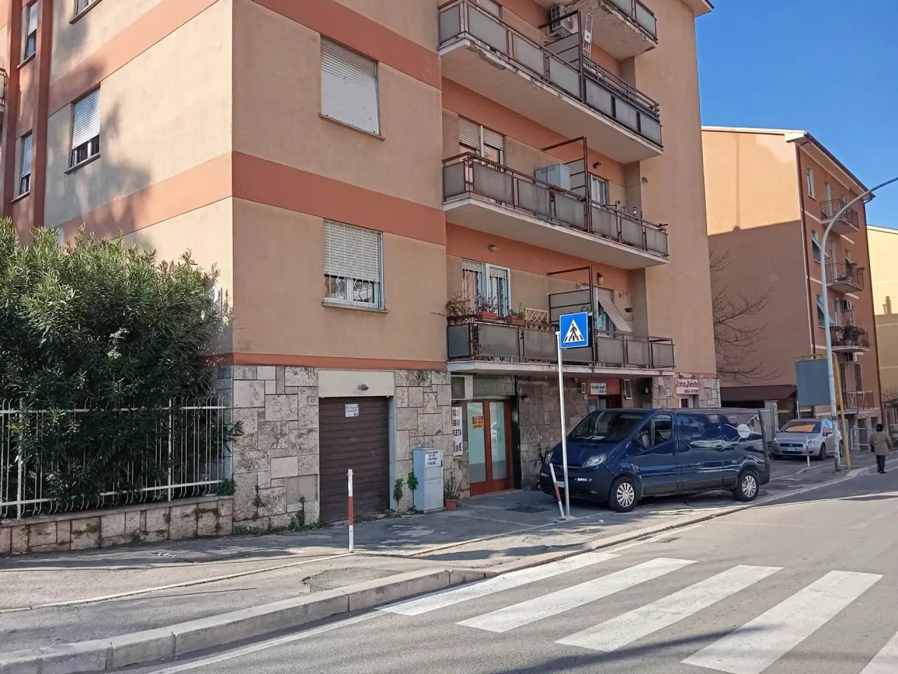 Negozio in Via Vitalone, Terni, {3} - Foto 1