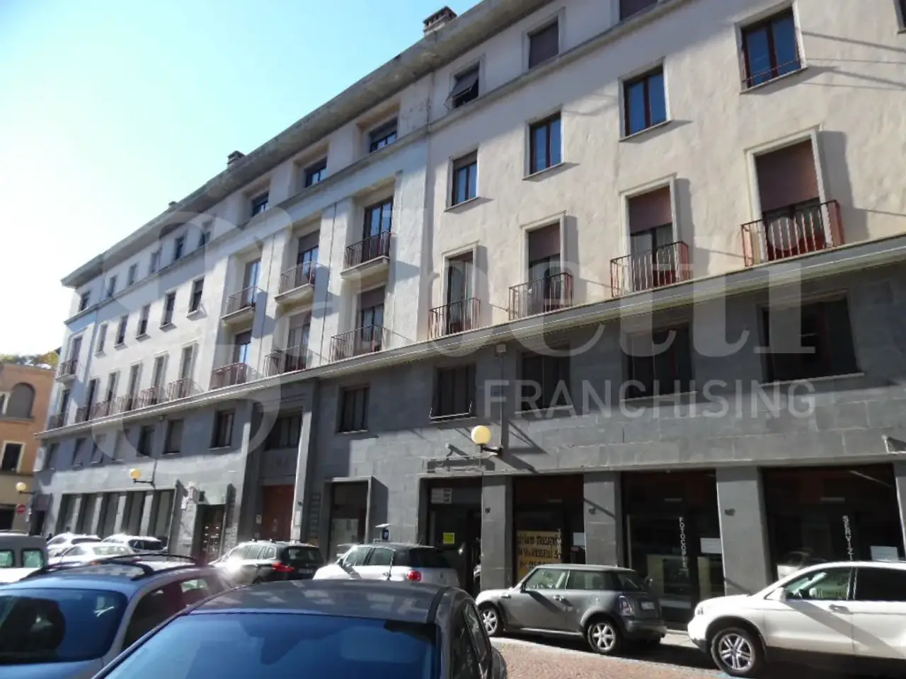 Negozio in Via Losana 13, Biella, {3} - Foto 1
