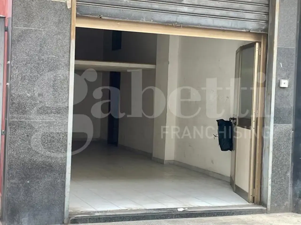 Negozio in Via Timavo, Barletta, {3} - Foto 2