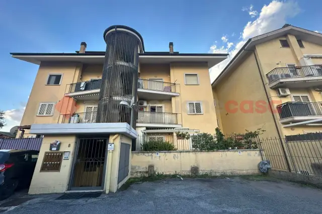 3-room flat in Via Isernia, Albano Laziale - Photo 1