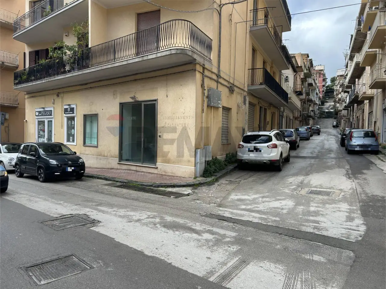 Negozio in Via Quattro Novembre 20, Favara, {3} - Foto 2