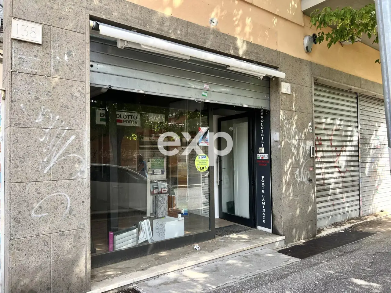 Negozio in Via Leonardo Greppi, 136c, Roma, {3} - Foto 1