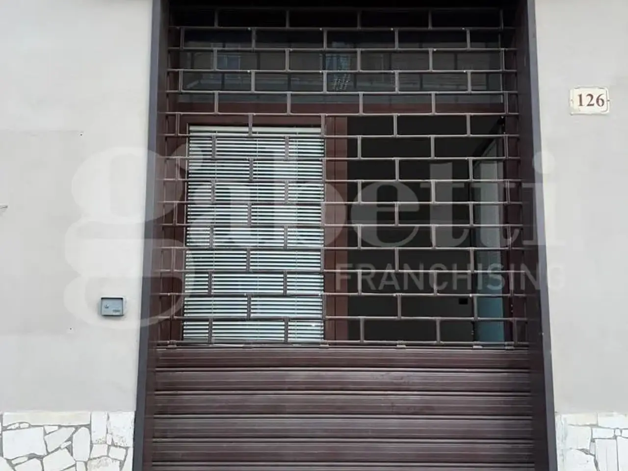 Negozio in Via Fuori Porta Roma 126, Capua, {3} - Foto 1