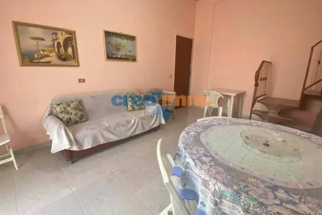 3-room flat in Viale dei Combattenti, Andria - Photo 1